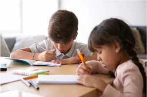 Seu filho tem dificuldade em fazer a lição de casa sozinho?