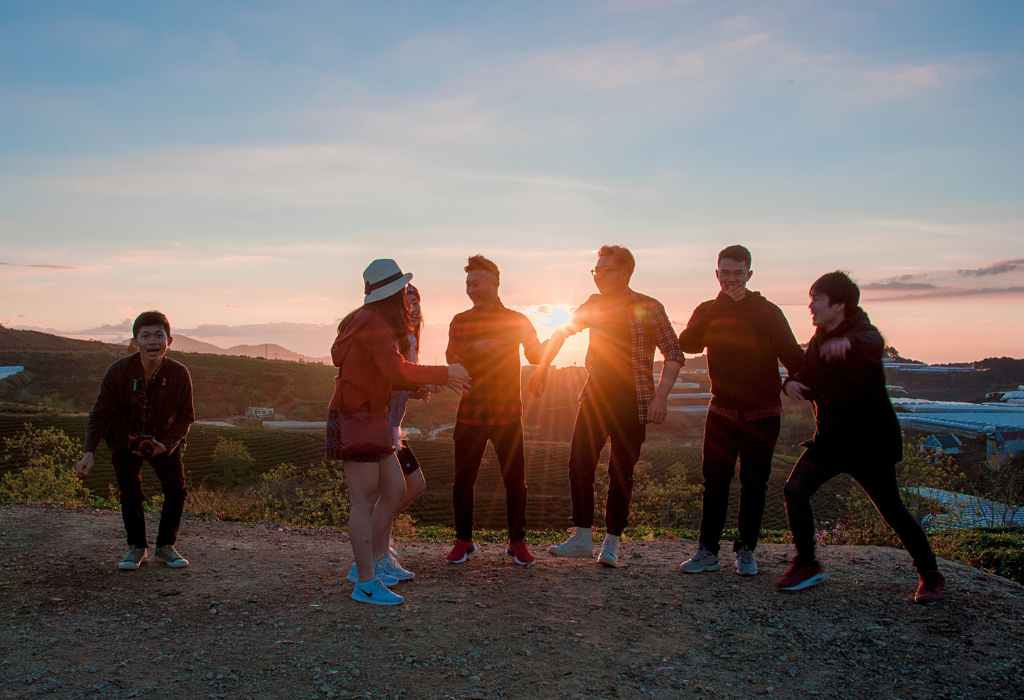 Como evitar que os filhos adolescentes se exponham ao risco característico desta fase